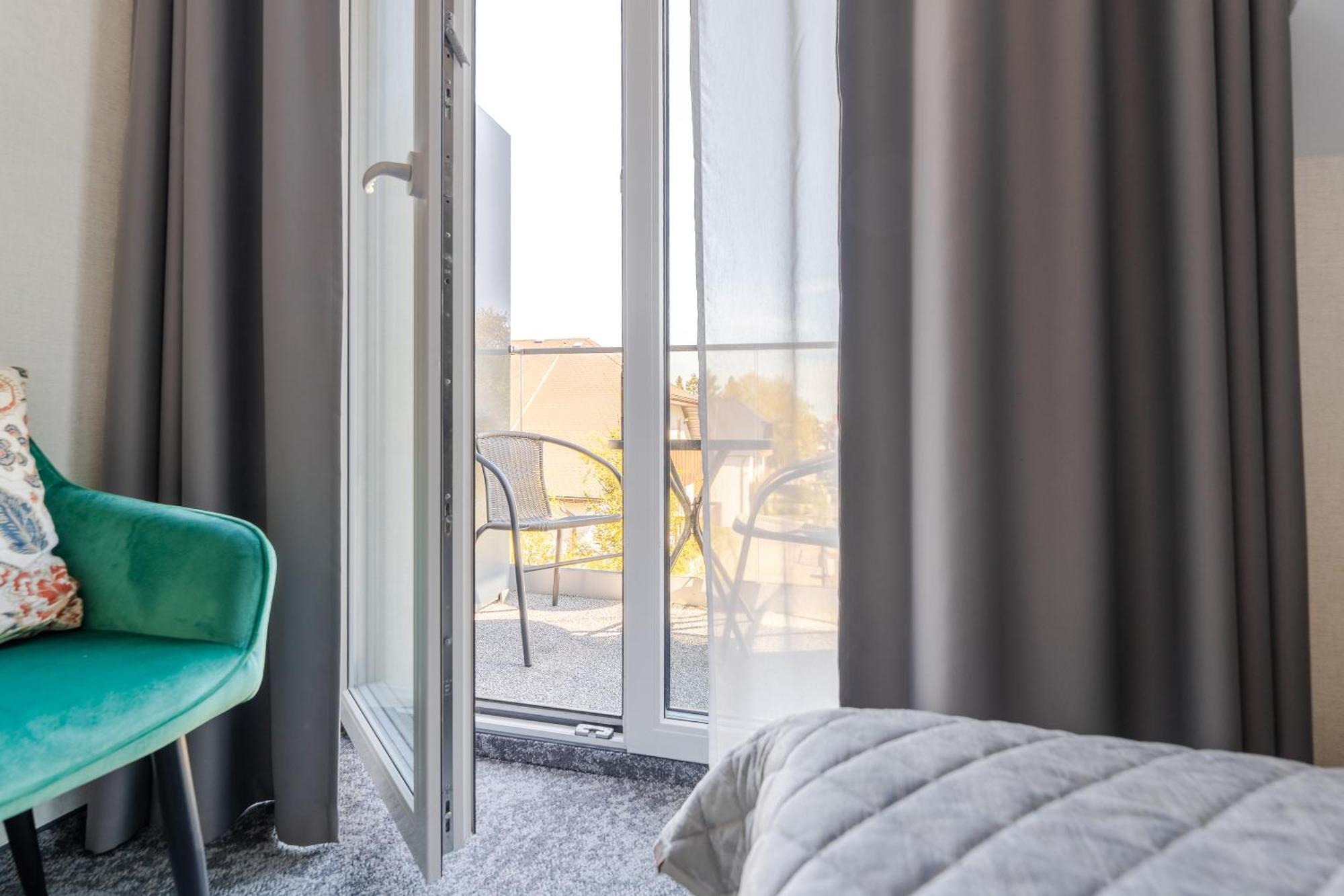 Silver Apartment