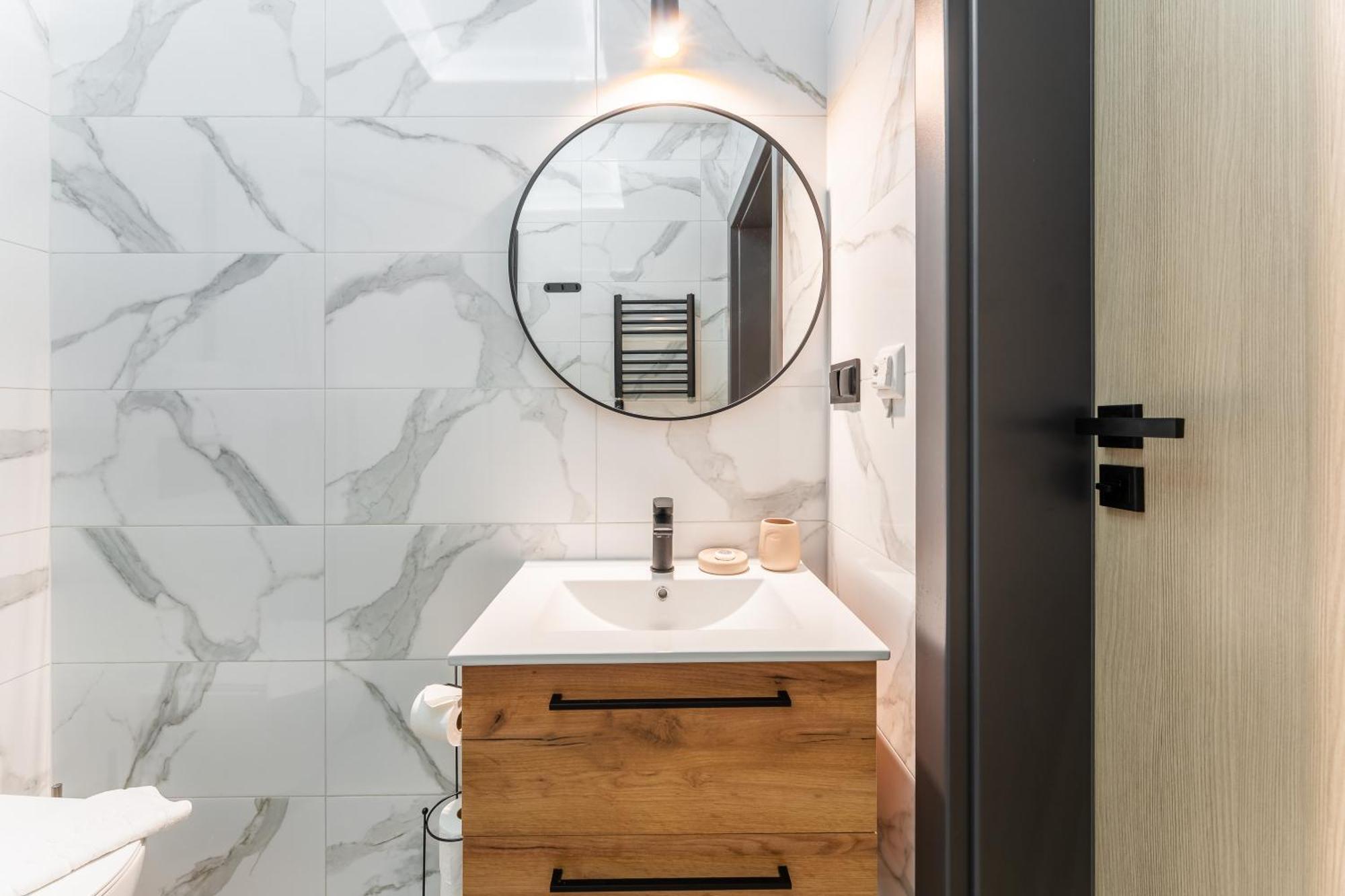 Apartment Silver